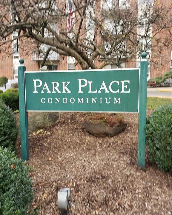 1st image of 35 Park Ave APT 2E