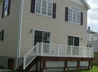 11 Mohawk Trl, Lake Hopatcong, NJ 07849