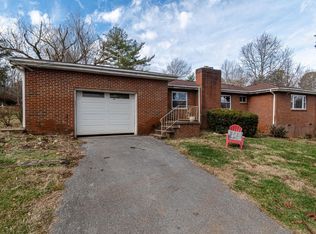 667 Chilhowee School Rd, Seymour, TN 37865