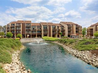 1801 E Perry St APT 30, Pt Clinton, OH 43452