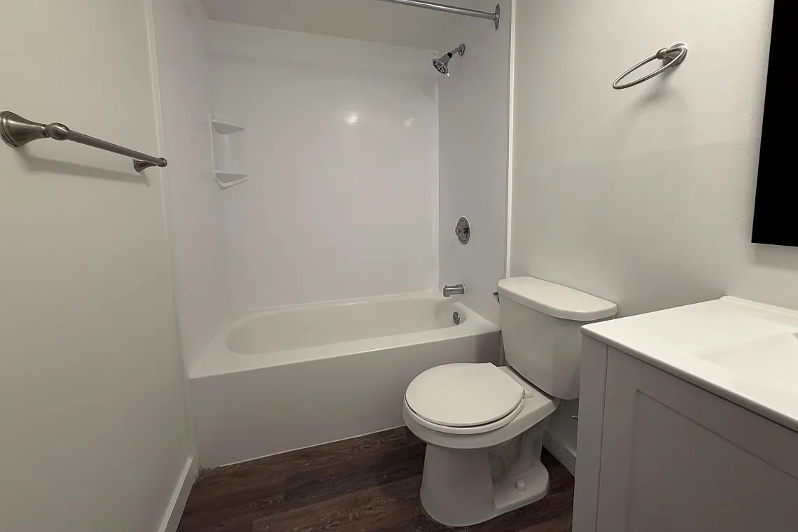 125 Somerset St. W. — Photo 4