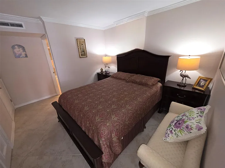 4020 Galt Ocean Dr #1210 — Photo 30