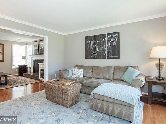3rd image of 43178 Rockfield Ct
