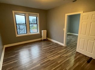 40 W 29th St #4B, Bayonne, NJ 07002