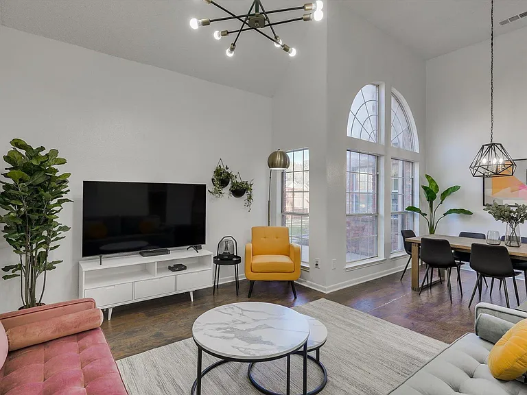 4402 Goodwin St — Photo 10