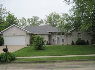 900 Royal Birkdale Dr, Columbia, MO 65203