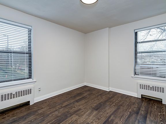 5th image of 6244 Oakland Ave #308A