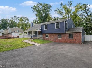 128 County Line Rd, Lansdale, PA 19446
