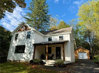 73 Farnham St, Cazenovia, NY 13035