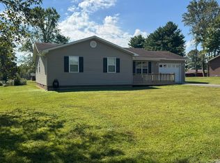 44 Cheyenne St, Russell Springs, KY 42642