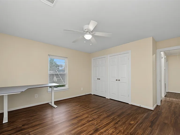 14135 Swallowfield Dr — Photo 34
