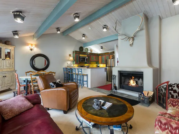 35 Firehouse Rd #4, Taos Ski Valley, NM 87525