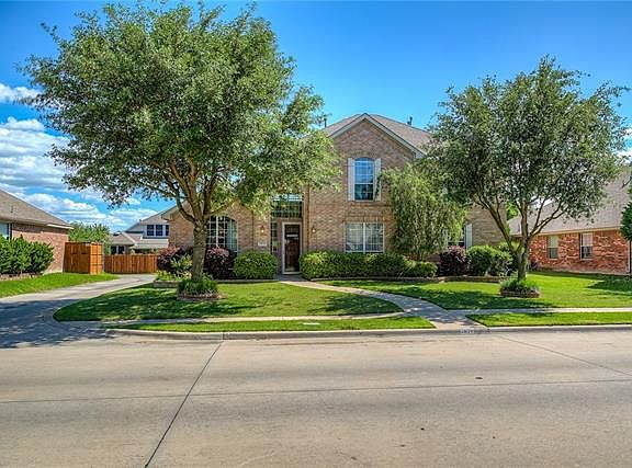 3rd image of 7810 Westover Dr
