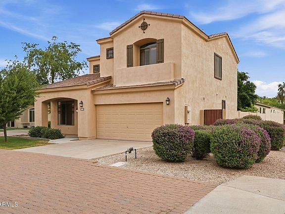 3rd image of 2068 W OLIVE Way