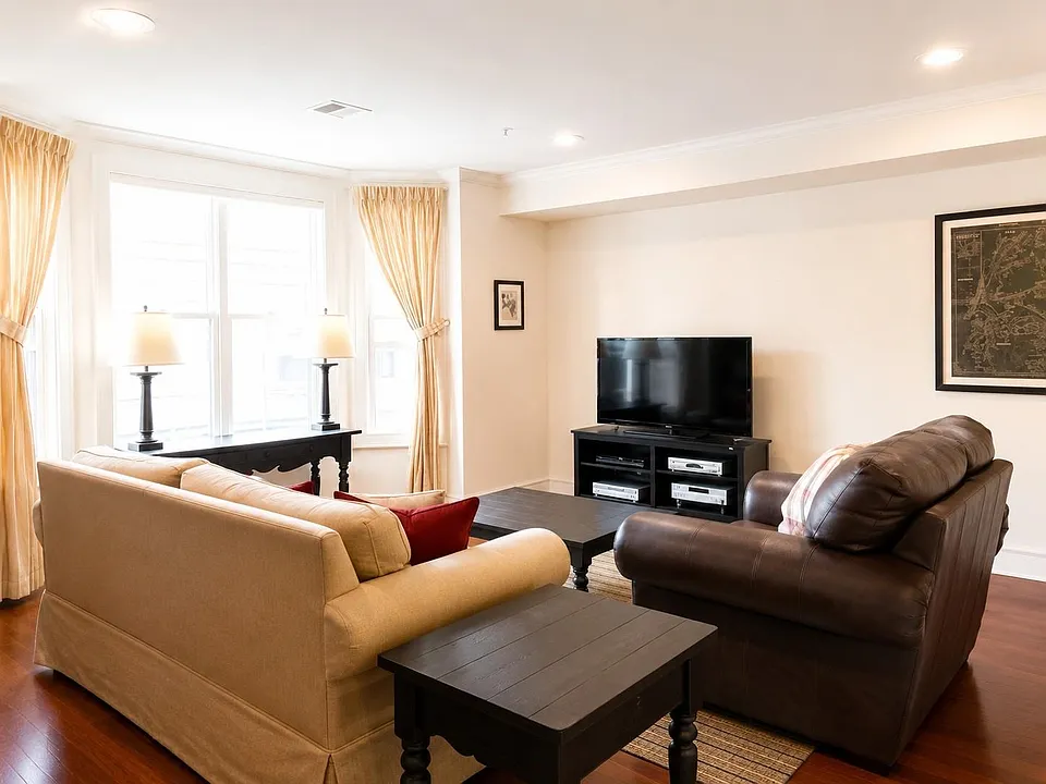 615 Adams St #2A