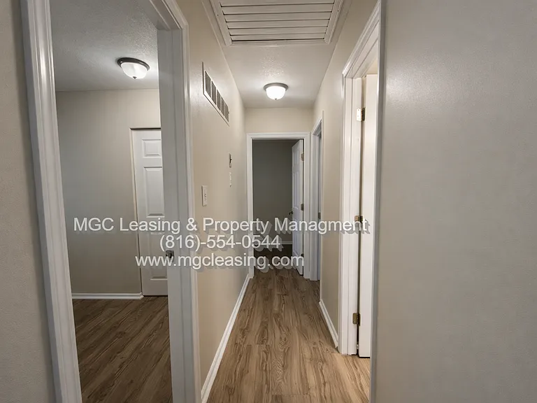 2901 NW Kingsridge Dr — Photo 9