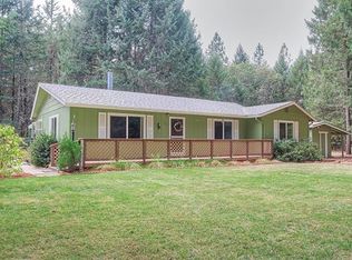 898 Williamson Loop, Grants Pass, OR 97526