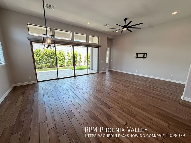 1926 W Holden Dr — Photo 19