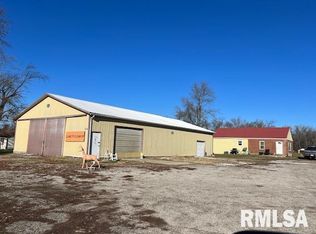 2392 Washington Rd, Washington, IL 61571