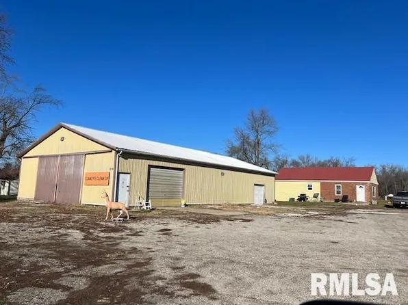 2392 Washington Rd, Washington, IL 61571