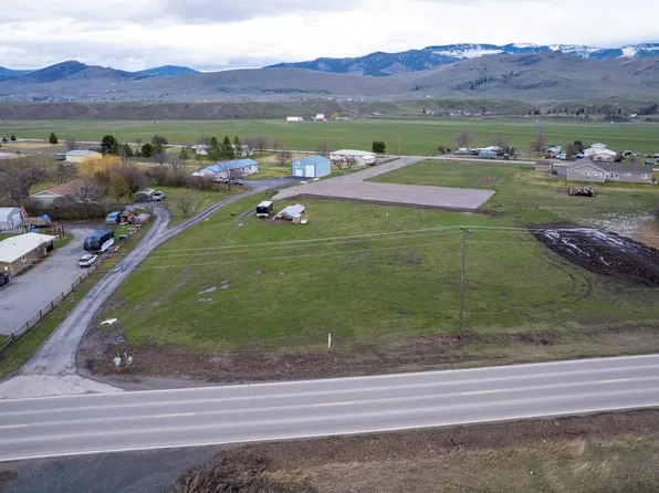 2 Howells Ln, Plains, MT 59859