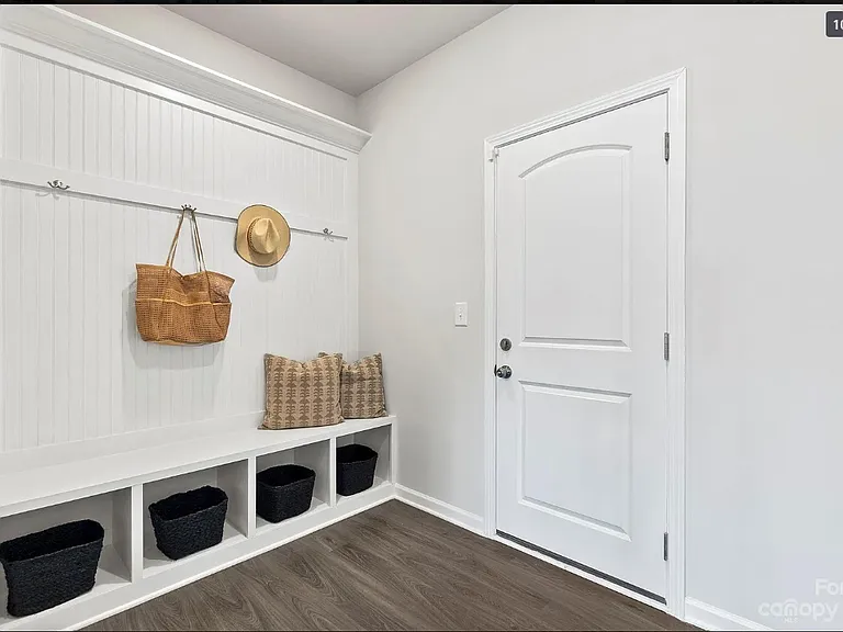 8117 Whitegrove Rd — Photo 10