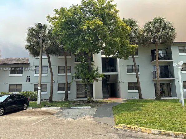 7200 NW 179th St APT 311, Hialeah, FL 33015