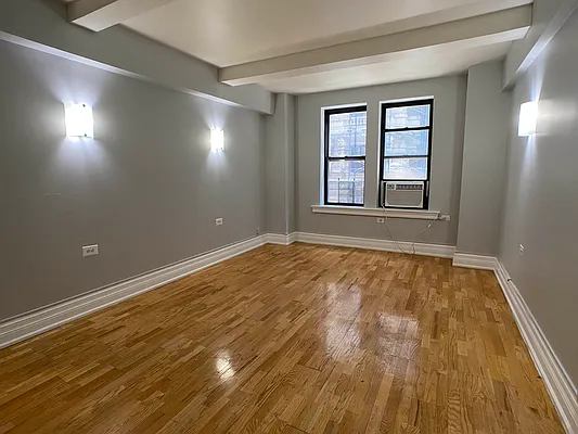 Rented by Tourma Realty LLC | media 10