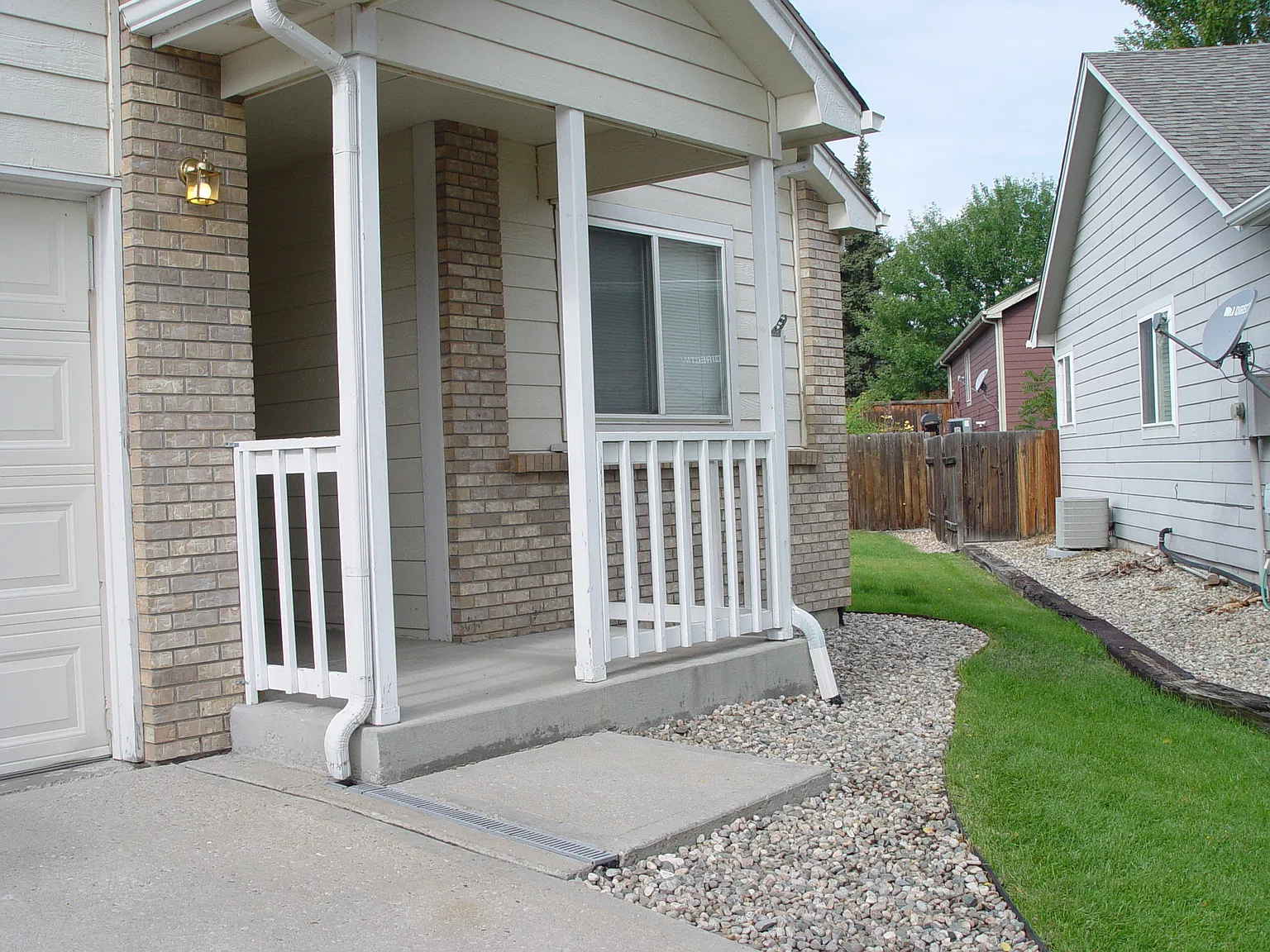 3 bed, 1236 sqft, $2,100 — Photo 4