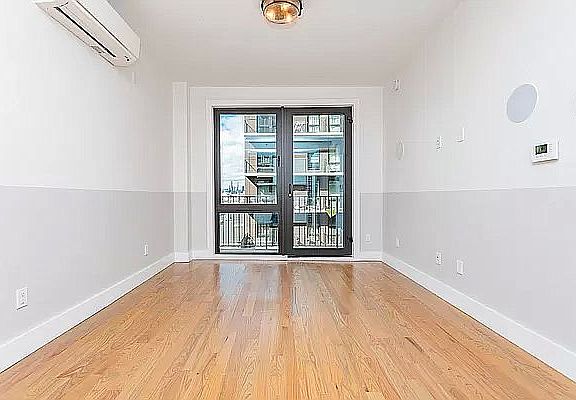 4th image of 115 Stanwix St #446
