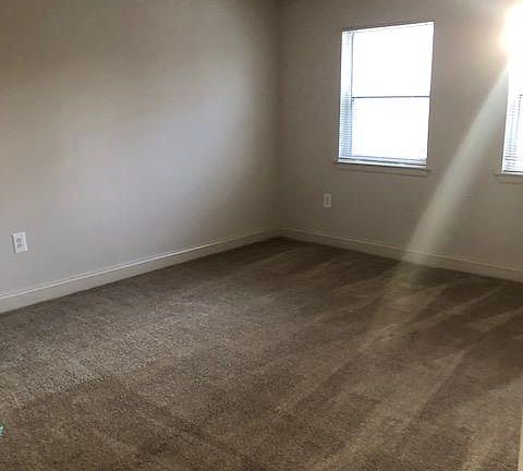 12x18 Main Bedroom w/en suite