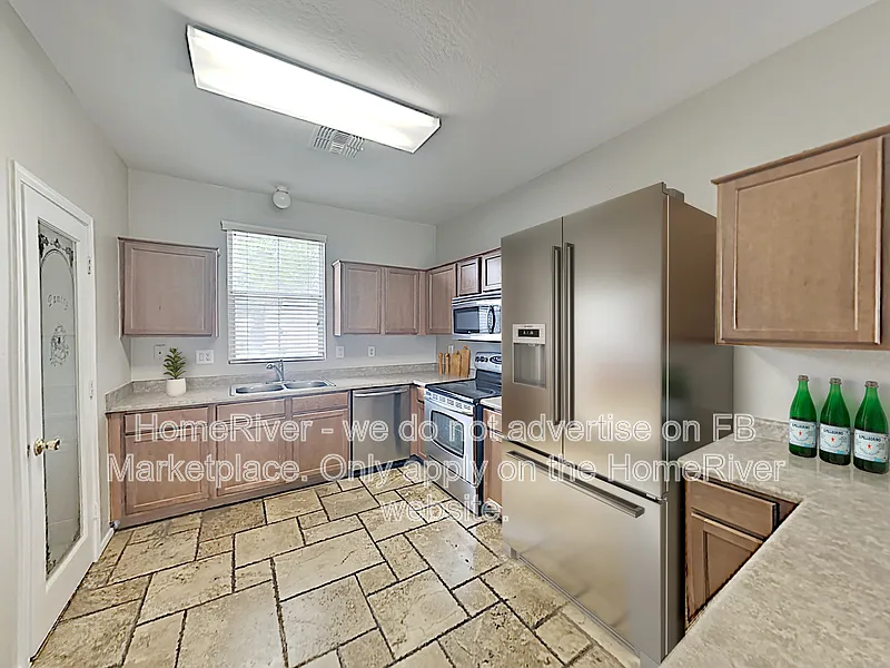 3 bed, 2.5 bath, 1476 sqft, $1,985 — Photo 3