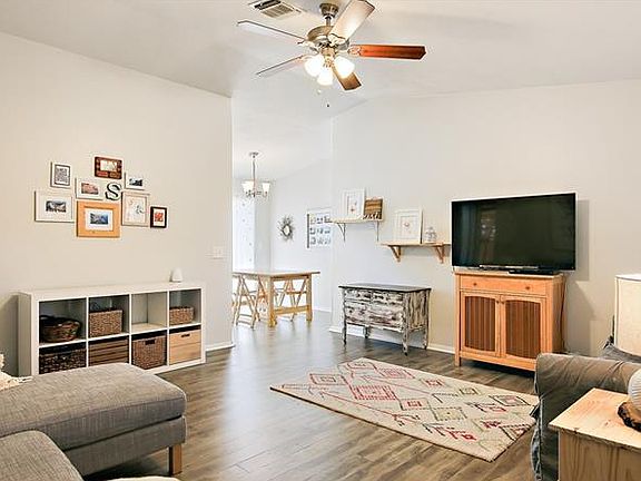 3rd image of 4349 Trout Dr SE
