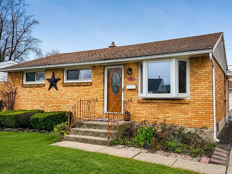 28 Colden Ct #1 — Photo 1