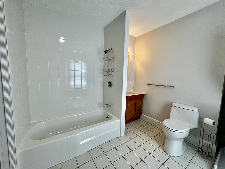 85 Pine St #2 — Photo 19
