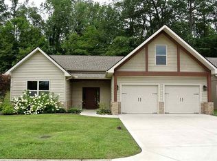 215 Bishops Cap Cir, Townsend, TN 37882