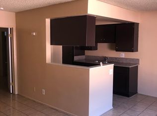 2218 Zoe Ave #D, Huntington Park, CA 90255