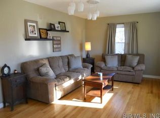 5 Brookside Ct, Edwardsville, IL 62025