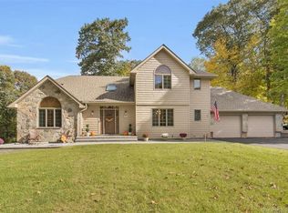 301 Tallwood Dr, Vernon, CT 06066