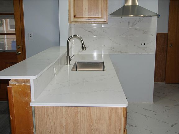 5th image of 28644 Grobbel Ave
