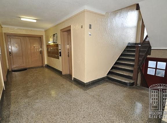 2nd image of 4129 46th St APT 6f