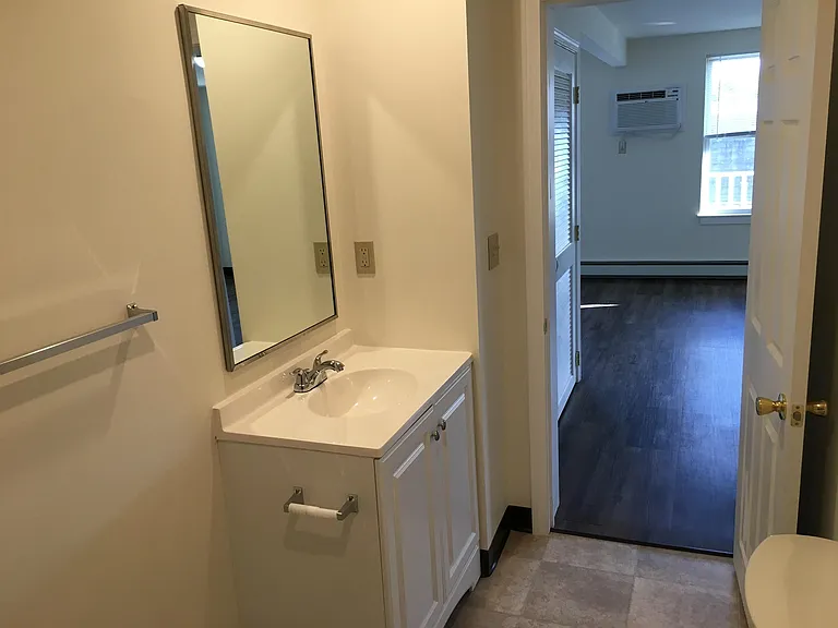 93 2nd St #3 — Photo 42
