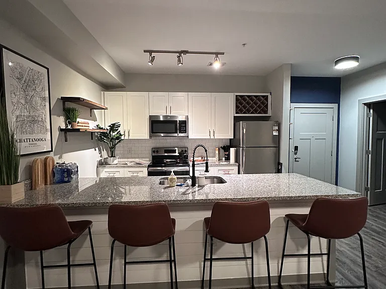 782 Riverfront Pkwy #104 — Photo 2