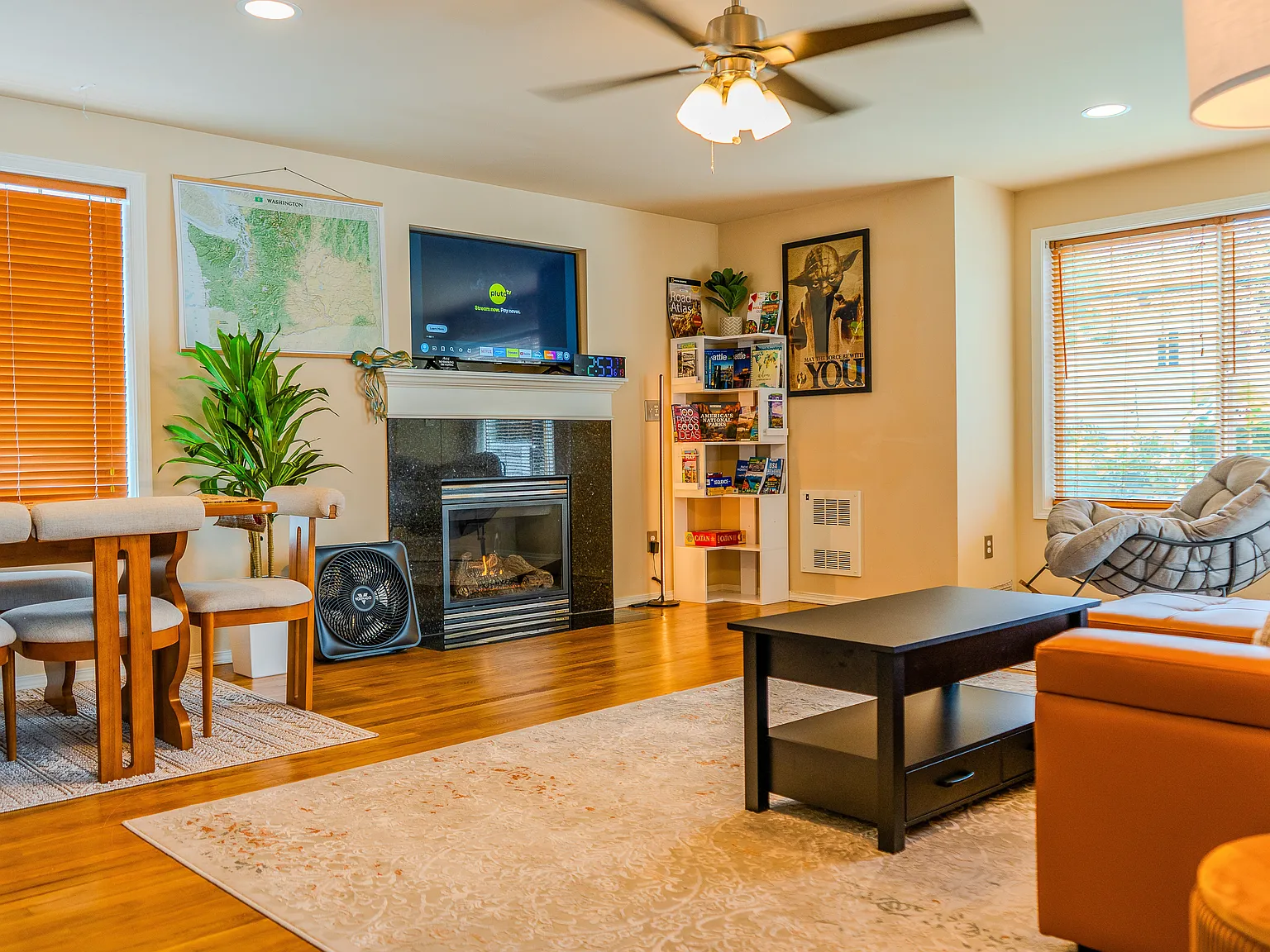 3 bed, 2.5 bath, 1390 sqft, $3,300 — Photo 1