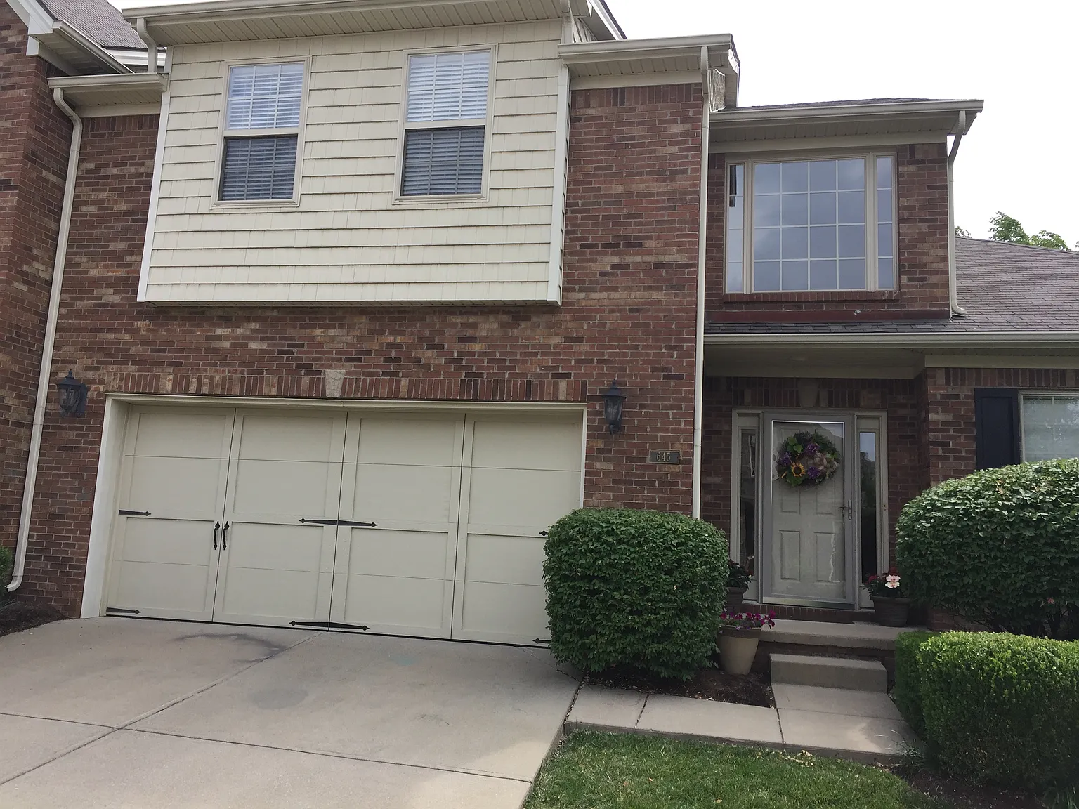 645 Durning Rd photo 1