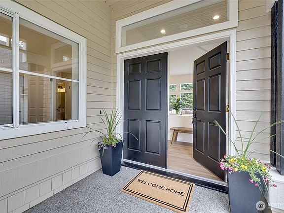 2nd image of 1406 144th Street SE