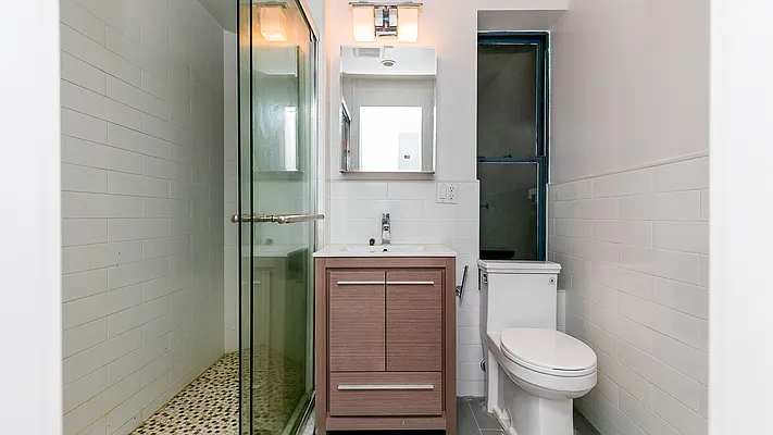 Rented by Nooklyn NYC LLC | media 45