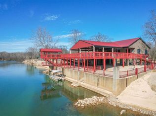 1585 River Valley Rd, Doniphan, MO 63935