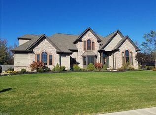 5180 Brookhaven Dr, North Royalton, OH 44133