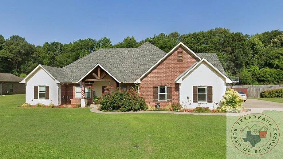 1st image of 51 Silverhill Dr